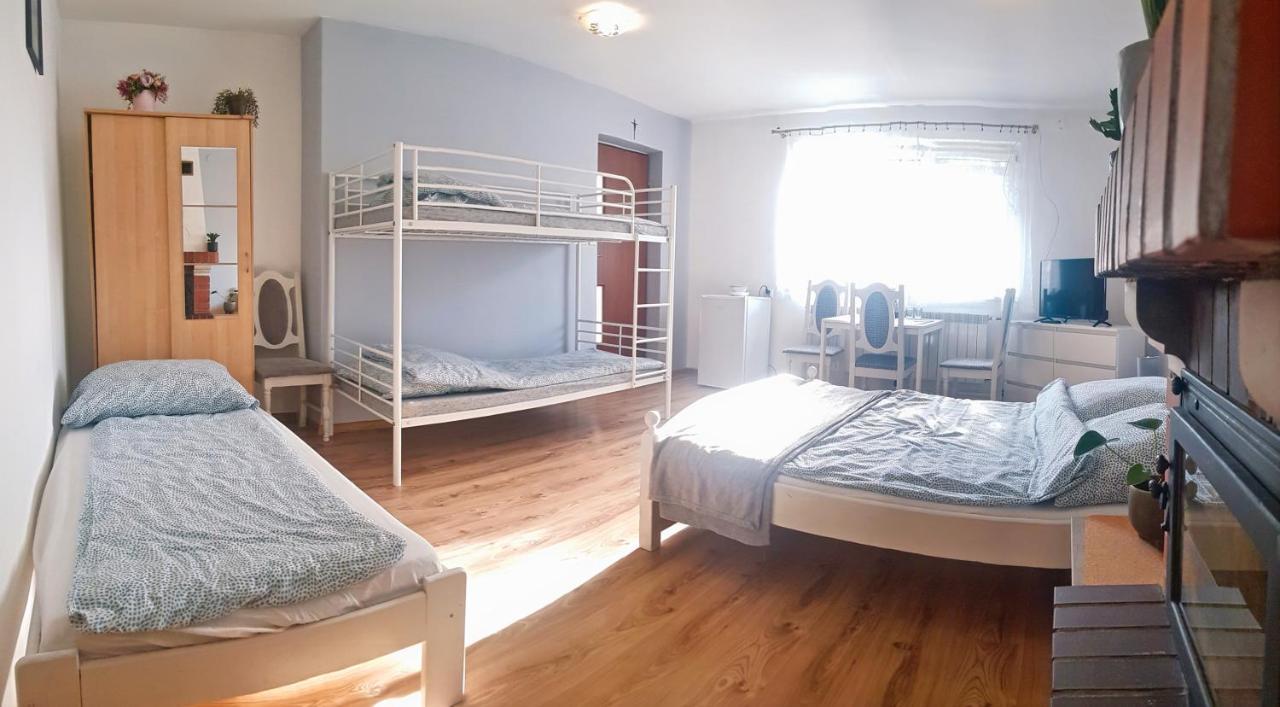 Zator Sleepover Exteriér fotografie